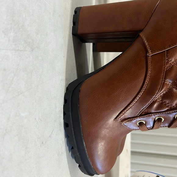 Shoe dazzle, size 8, brown - Picture 4 of 4